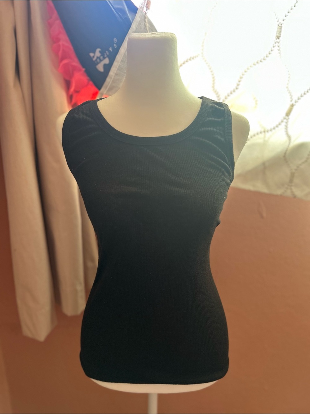 Aeropostale Black Ribbed Scoop Neck Tank Top